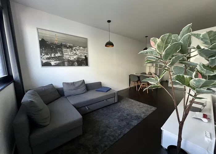 Luxus Mit Wasserblick ברלין